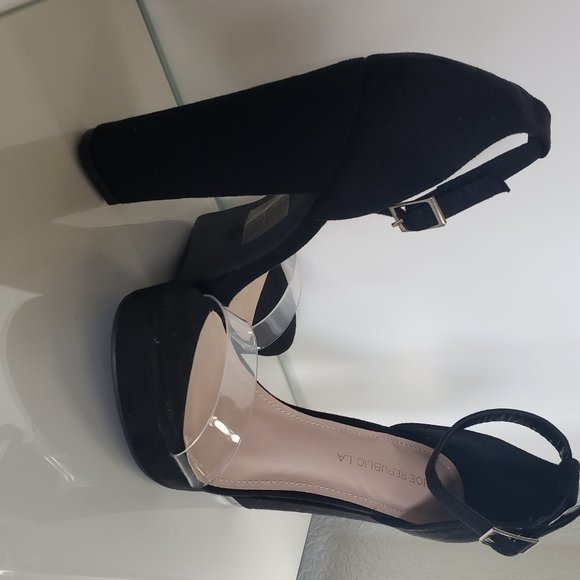 Black strap high heel - Picture 5 of 5